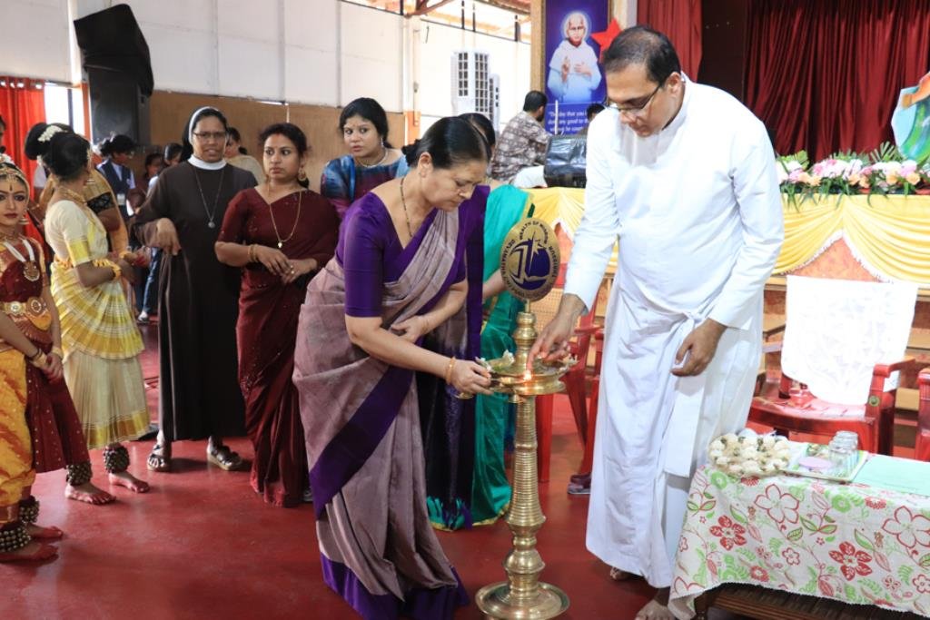 Devasandhya Arengettam